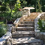 アパート 1 - Modern W Big Garden & Terrace W Sea View Vinišće
