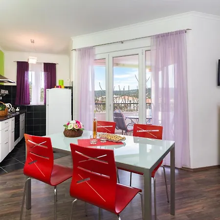 1 - Modern W Big Garden & Terrace W Sea View Apartmán *