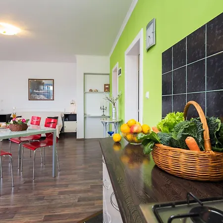 Lejlighed 1 - Modern W Big Garden & Terrace W Sea View *