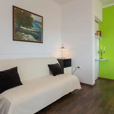 1 - Modern W Big Garden & Terrace W Sea View Apartmán