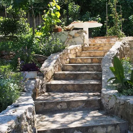 Apartmán 1 - Modern W Big Garden & Terrace W Sea View Vinišće