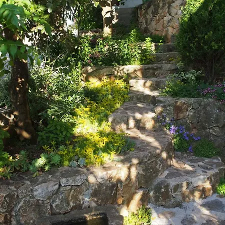 Apartmán 1 - Modern W Big Garden & Terrace W Sea View Vinišće