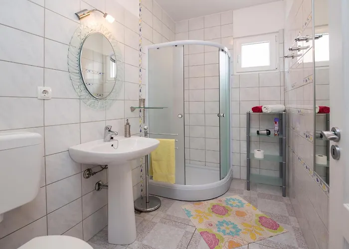 1 - Modern W Big Garden & Terrace W Sea View * Vinišće