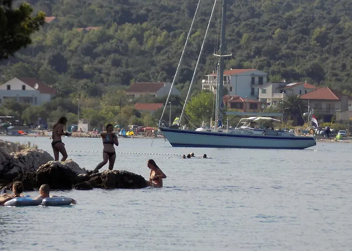 Lejlighed 1 - Modern W Big Garden & Terrace W Sea View